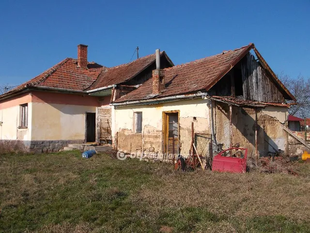 Eladó ház Atkár 50 nm