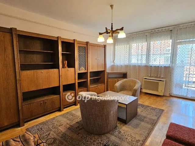 Eladó lakás Eger, Károlyváros 54 nm