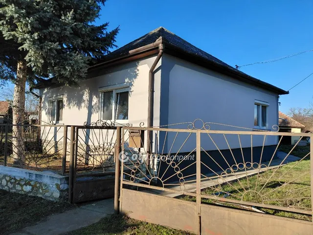 Eladó ház Erdőtelek 100 nm