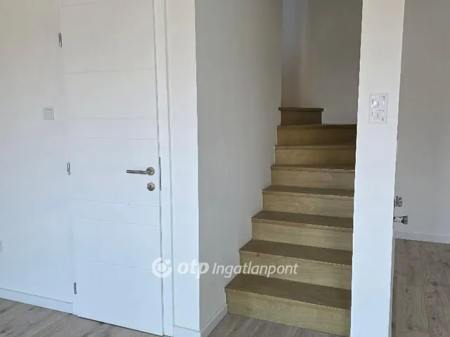 Eladó lakás Tura 60 nm