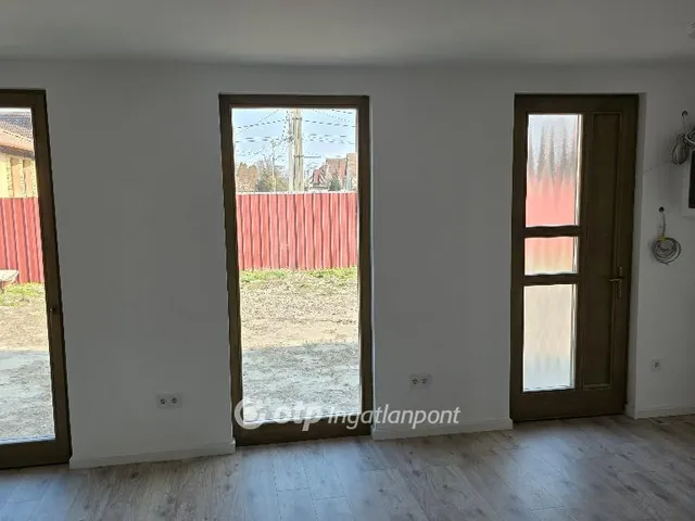 Eladó lakás Tura 60 nm