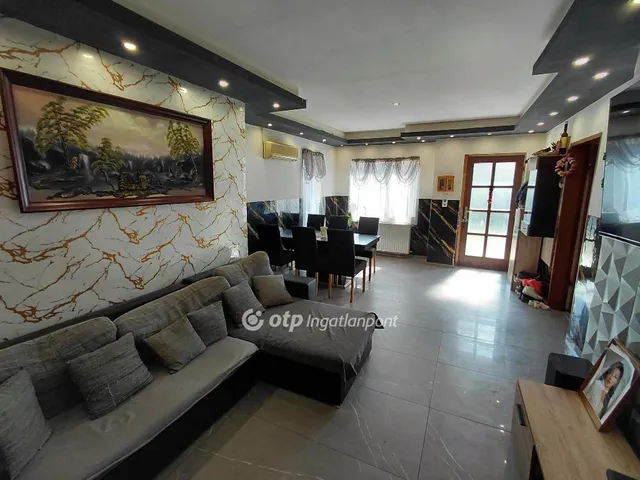 Eladó ház Kápolna 73 nm