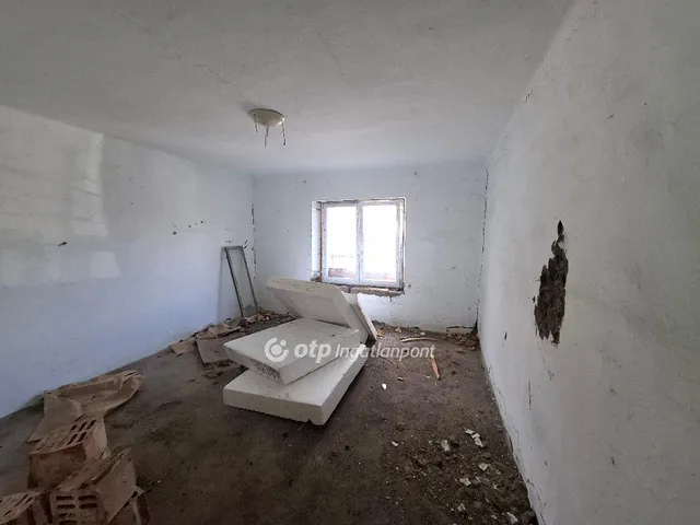 Eladó ház Mezőszemere 65 nm