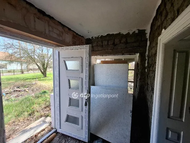 Eladó ház Mezőszemere 65 nm