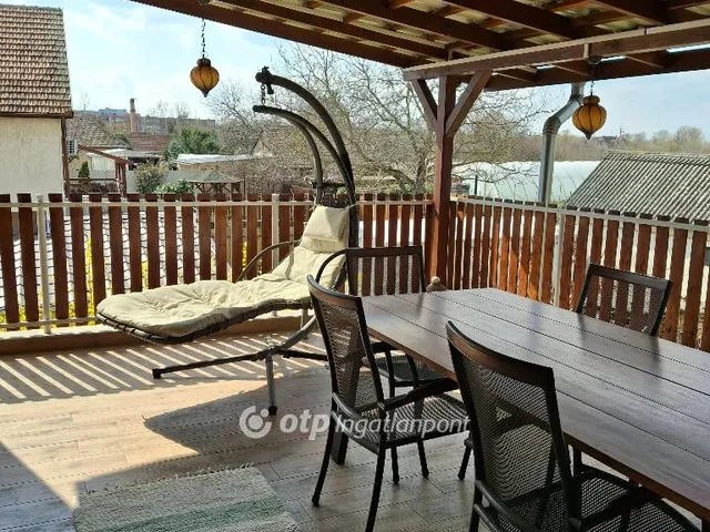 Eladó ház Hatvan 160 nm