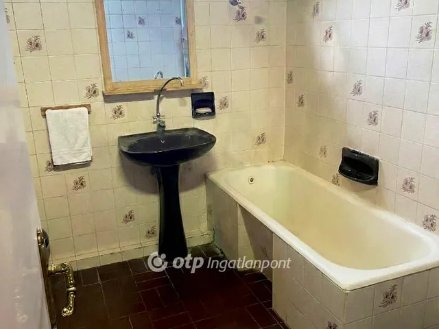 Eladó ház Budapest XVIII. kerület 240 nm