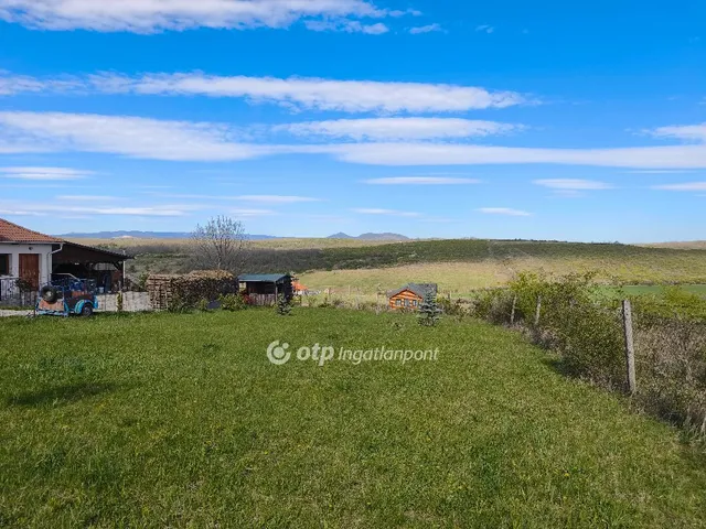 Eladó telek Egerszalók 672 nm