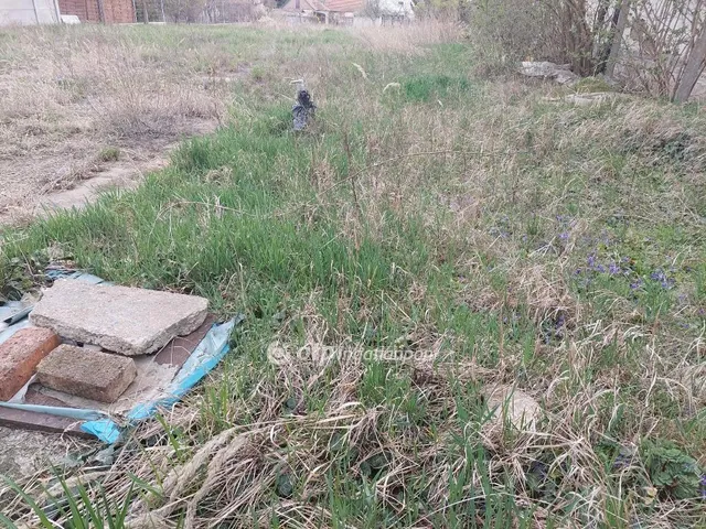 Eladó telek Hatvan 1338 nm