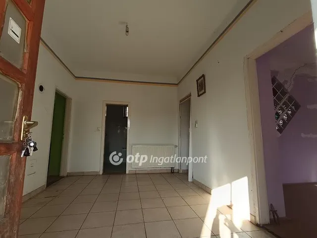 Eladó ház Csány 73 nm