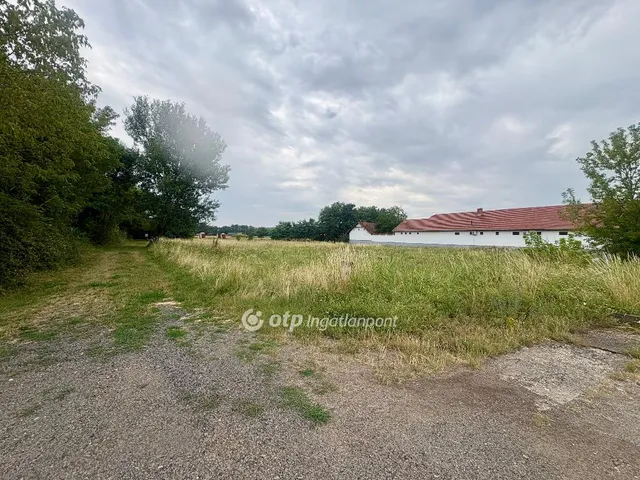 Eladó telek Egerszalók 1287 nm