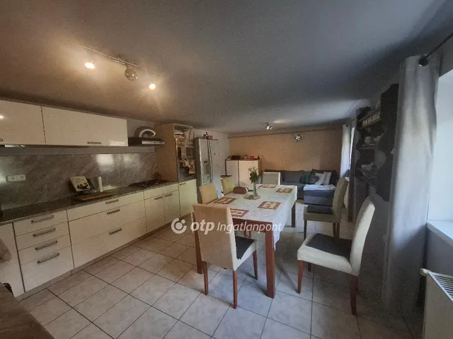Eladó ház Tófalu 188 nm