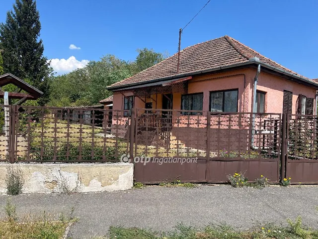 Eladó ház Pétervására 71 nm