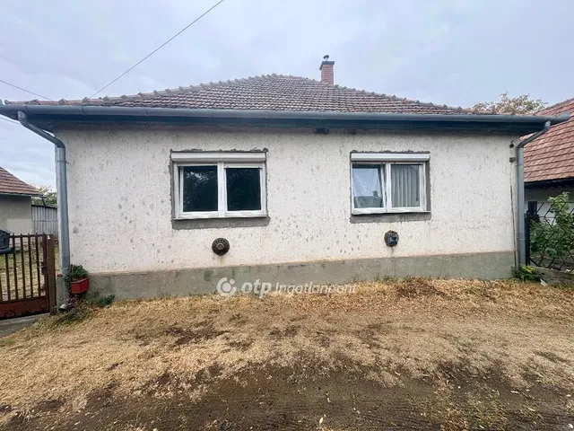 Eladó ház Kál 82 nm