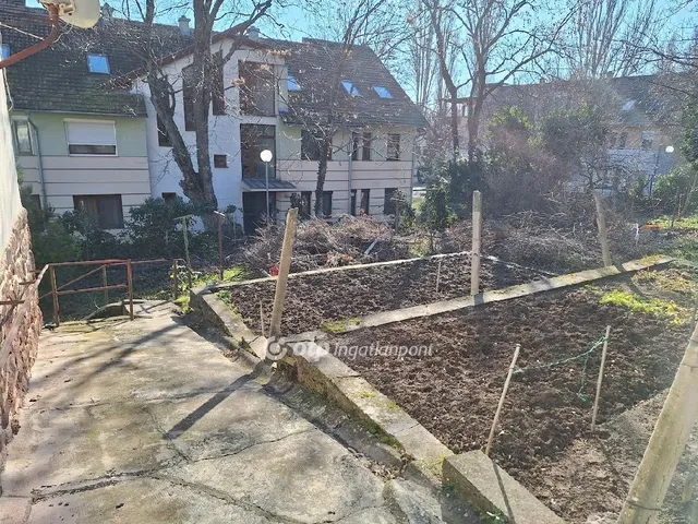 Eladó lakás Balatonalmádi, Belváros közeli 68 nm