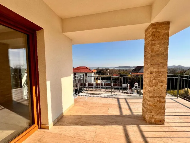 Eladó ház Balatonfüred 168 nm