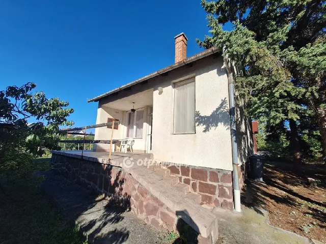 Eladó üdülő és hétvégi ház Alsóörs 40 nm