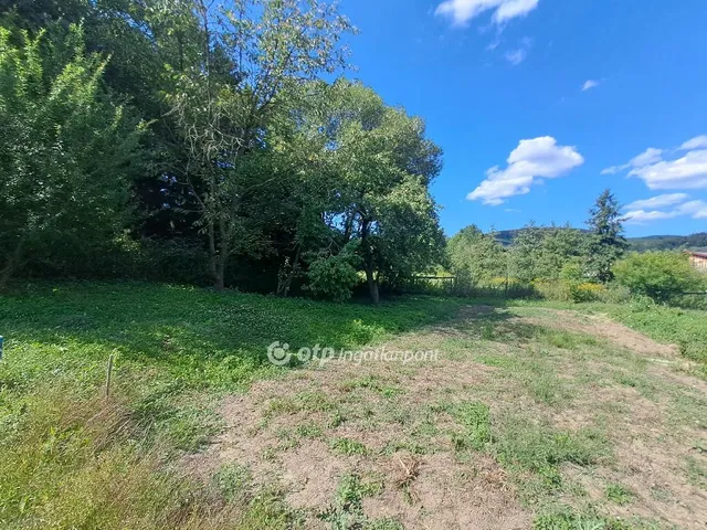 Eladó telek Bakonybél 700 nm