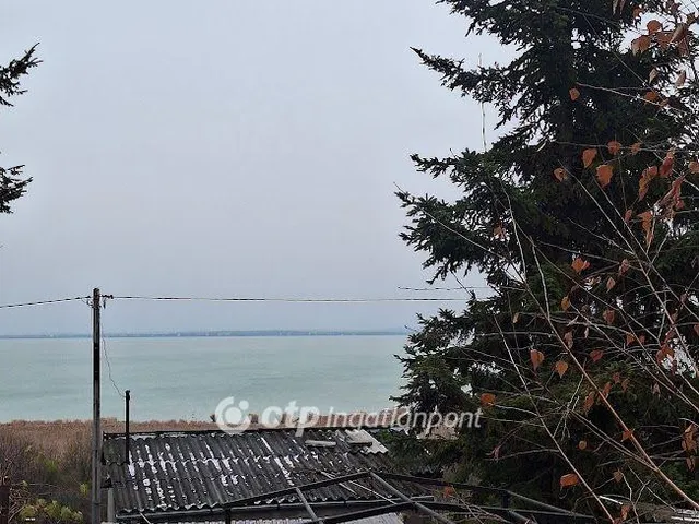 Eladó telek Alsóörs 800 nm