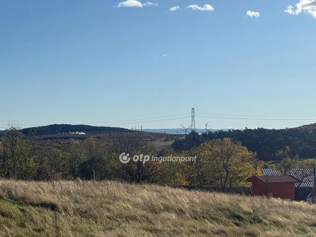 Eladó ház Királyszentistván 80 nm