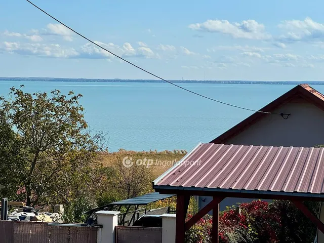 Eladó telek Alsóörs 1425 nm