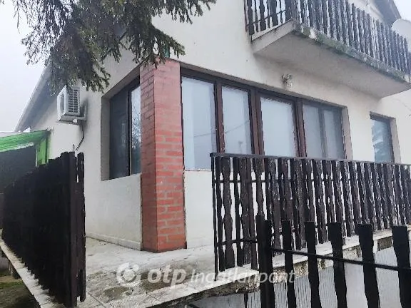 Eladó ház Hajmáskér 237 nm