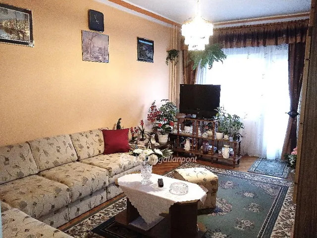 Eladó lakás Ajka 53 nm