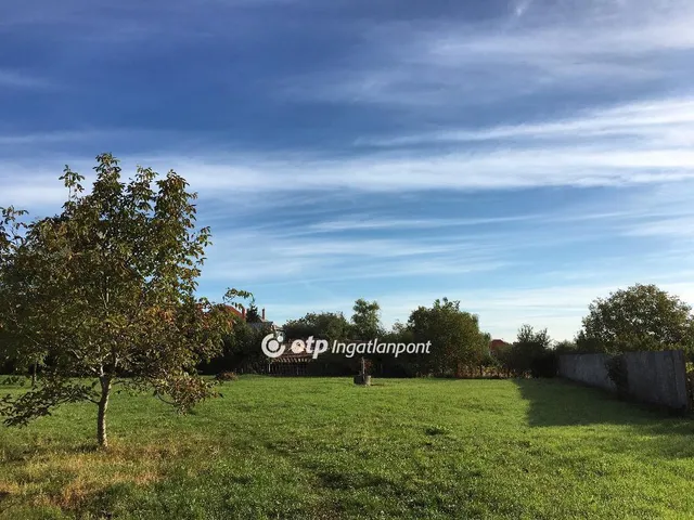 Eladó telek Domoszló 1913 nm
