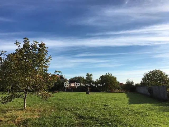 Eladó telek Domoszló 1913 nm