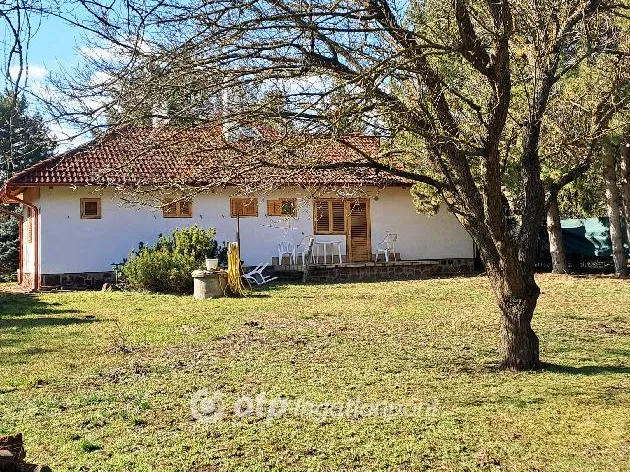 Eladó ház Balatonakarattya 98 nm