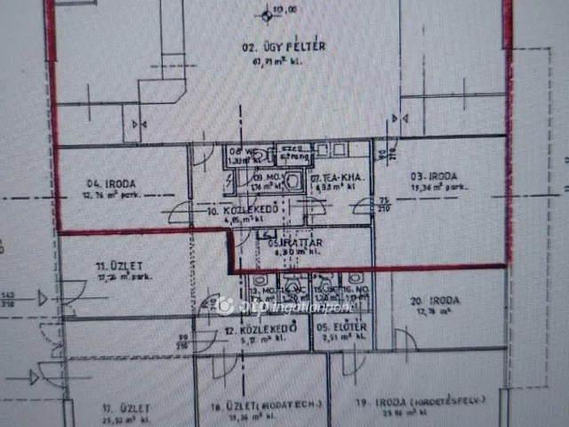 Kiadó kereskedelmi és ipari ingatlan Ajka 145 nm