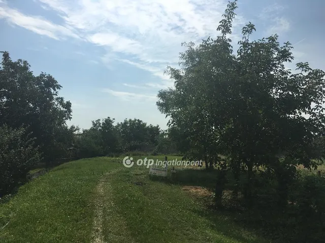 Eladó telek Domoszló 1913 nm