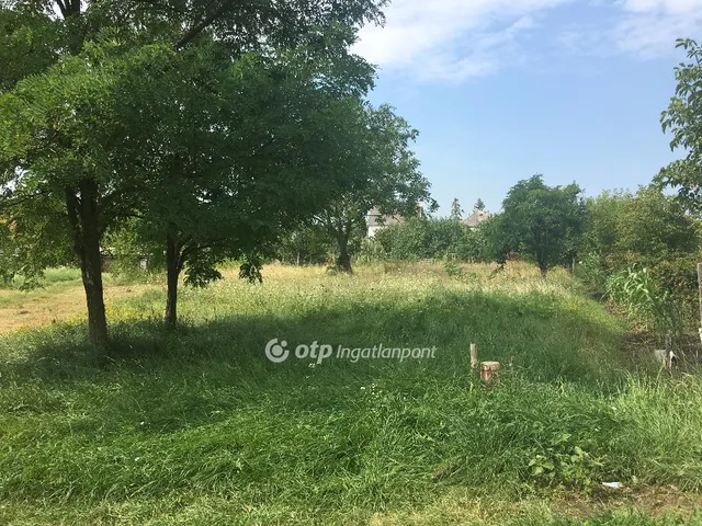 Eladó telek Domoszló 1913 nm