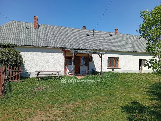 Eladó ház Nagyvázsony 79 nm