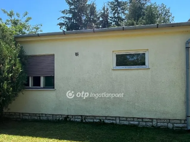 Eladó nyaraló Fonyód 66 nm