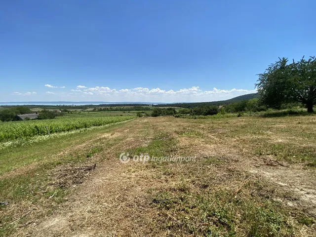 Eladó telek Zánka 3390 nm