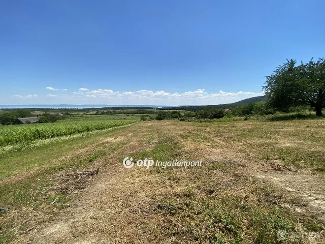 Eladó telek Zánka 3390 nm