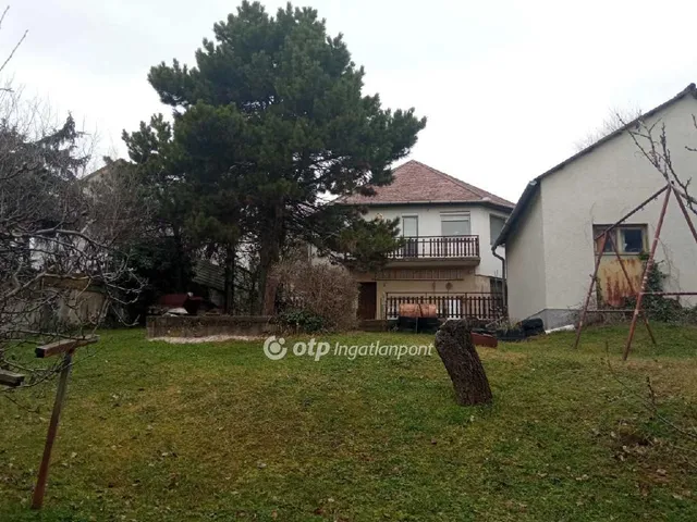 Eladó ház Érd, Dombosváros 253 nm