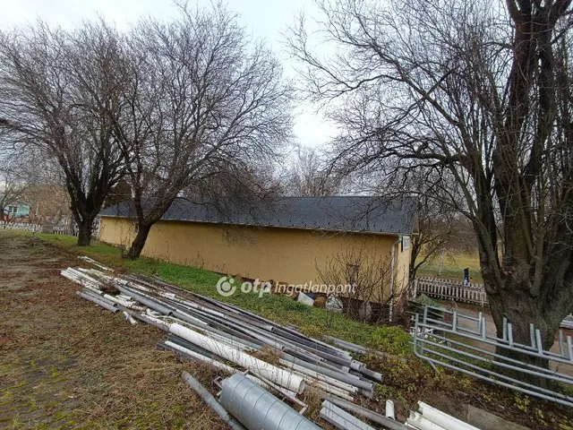 Eladó kereskedelmi és ipari ingatlan Herceghalom 121 nm
