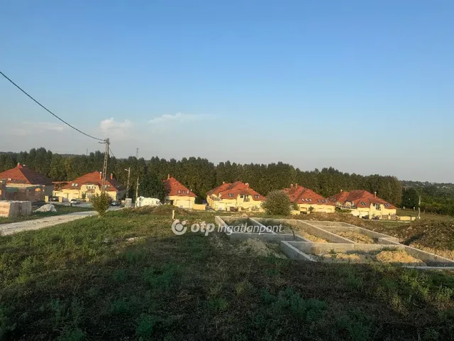 Eladó telek Tordas 815 nm