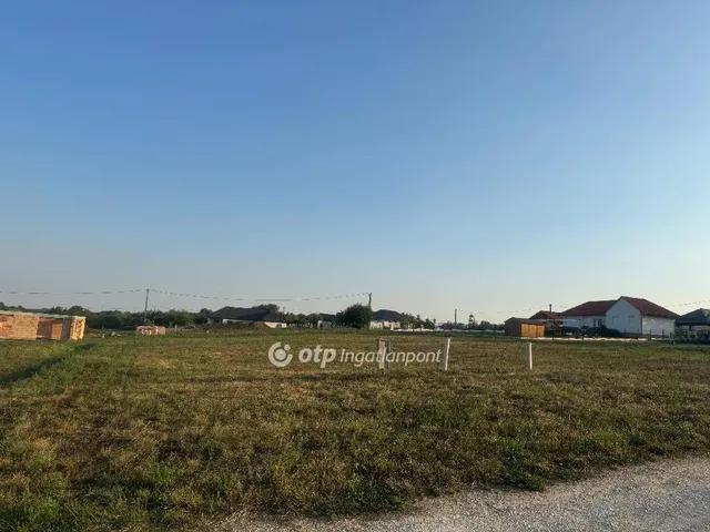 Eladó telek Tordas 815 nm
