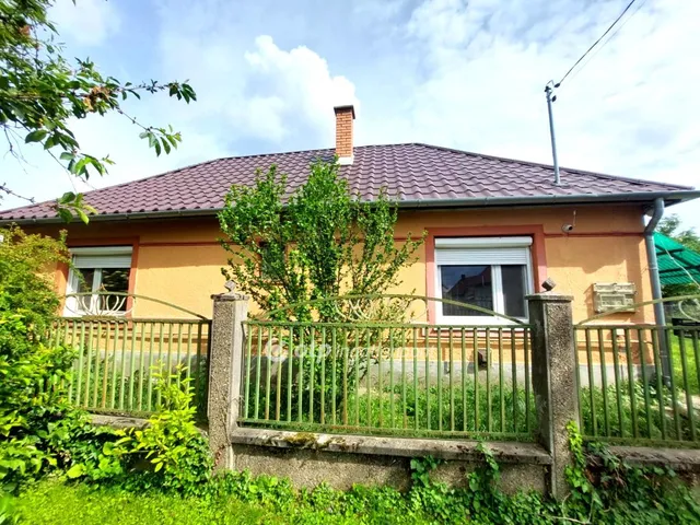 Eladó ház Ráckeresztúr 63 nm