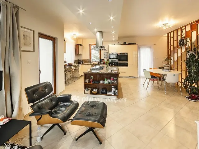 Eladó ház Budapest XXII. kerület 300 nm