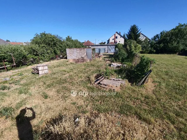 Eladó telek Érd, Újtelep 567 nm