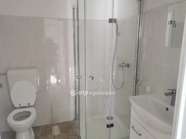 Eladó ház Majosháza, Duna-part közeli 114 nm