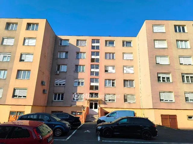 Eladó lakás Százhalombatta, Déli lakótelep 47 nm