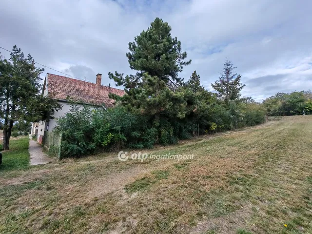 Eladó ház Mány 50 nm