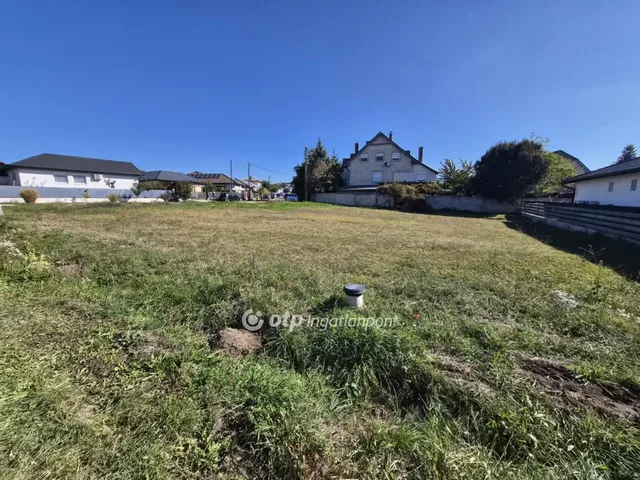 Eladó telek Érd, Parkváros 877 nm