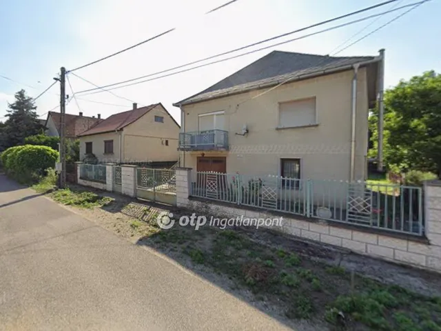 Eladó ház Baracska 100 nm