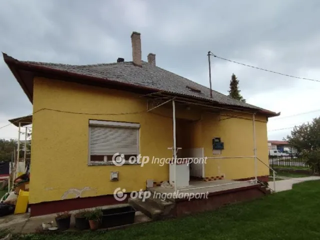 Eladó ház Etyek 100 nm