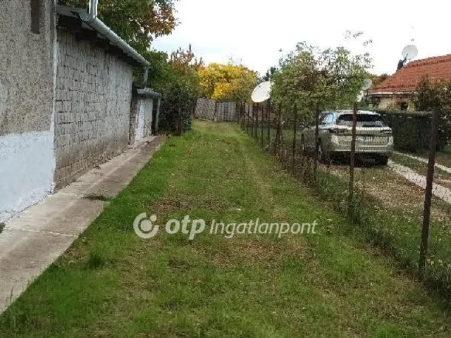 Eladó telek Martonvásár 1160 nm